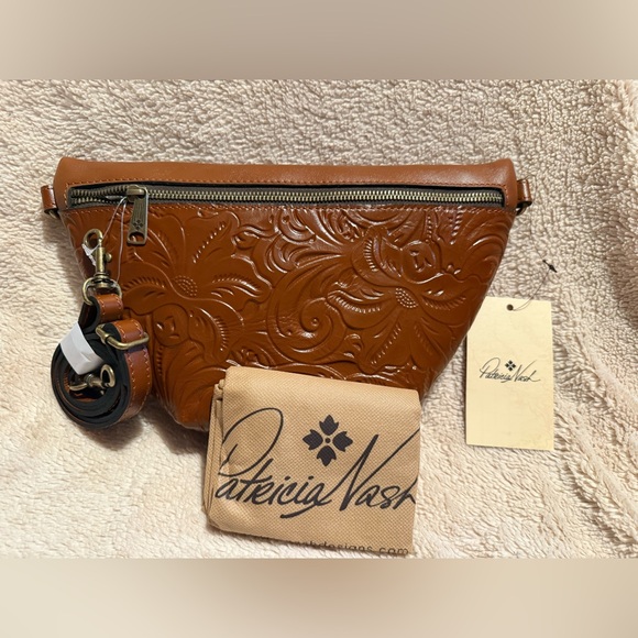 NWT Patricia Nash Leather Tinchi Convertible Bag - belt bag to crossbody - Picture 6 of 13